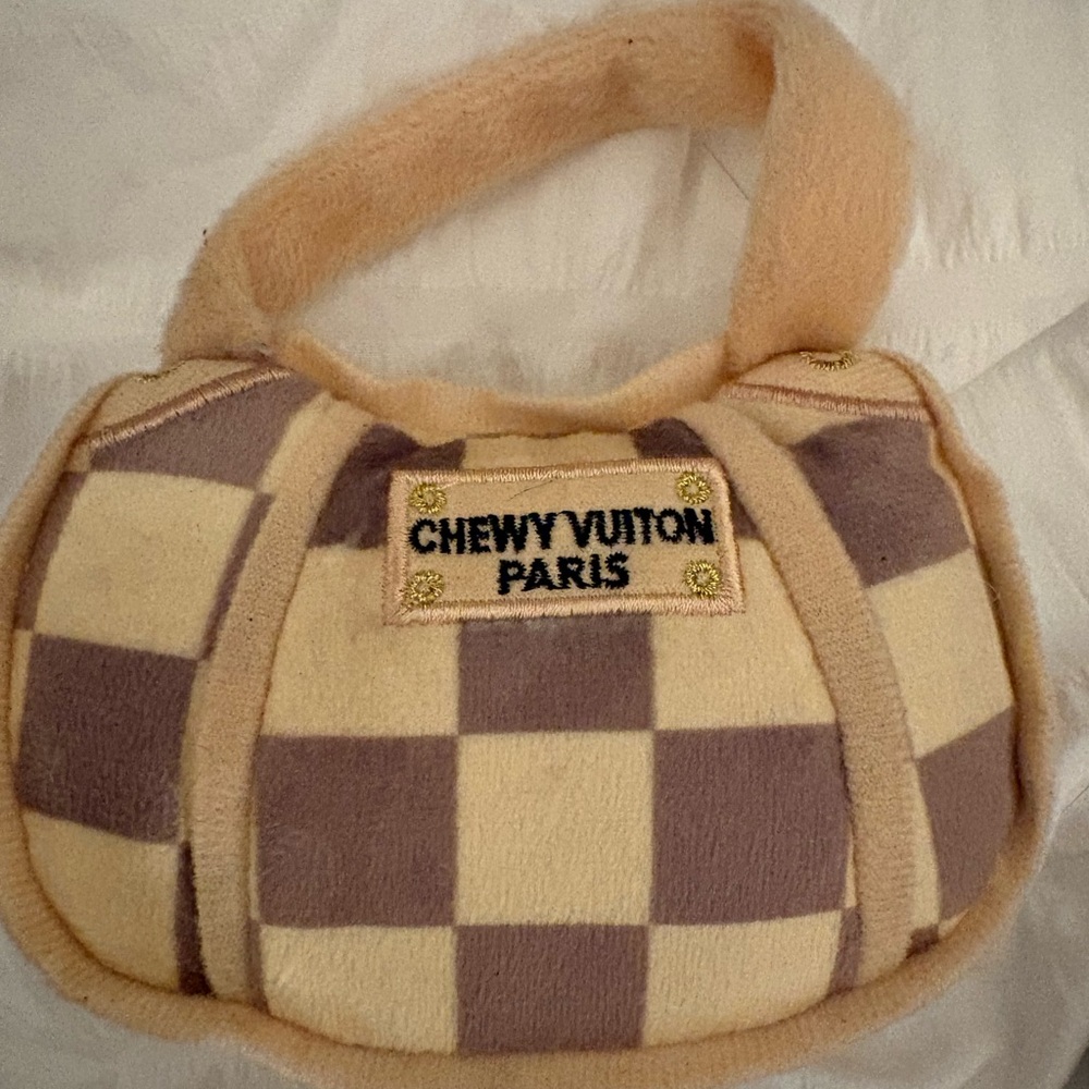 Dog
Tan Checker Chewy Vuiton Handbag